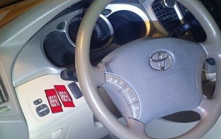 Toyota Highlander III, 2005 год, 950 000 рублей, 11 фотография