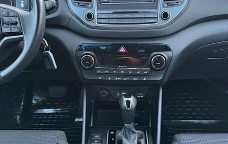 Hyundai Tucson III, 2016 год, 1 590 000 рублей, 13 фотография