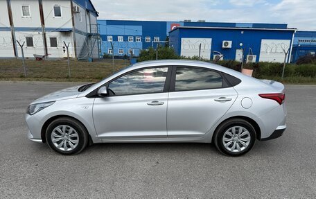 Hyundai Solaris II рестайлинг, 2021 год, 1 800 000 рублей, 2 фотография