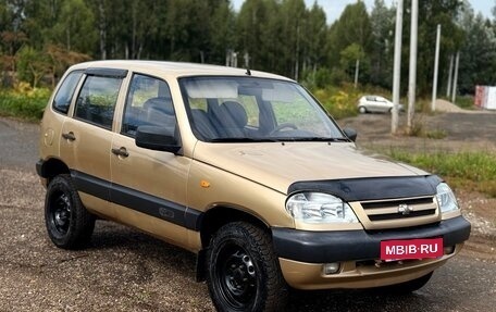 Chevrolet Niva I рестайлинг, 2004 год, 250 000 рублей, 3 фотография