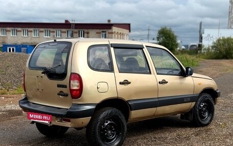 Chevrolet Niva I рестайлинг, 2004 год, 250 000 рублей, 5 фотография