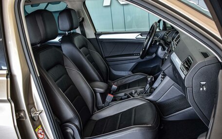 Volkswagen Tiguan II, 2018 год, 2 660 000 рублей, 7 фотография