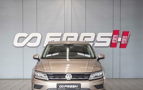 Volkswagen Tiguan II, 2018 год, 2 660 000 рублей, 3 фотография