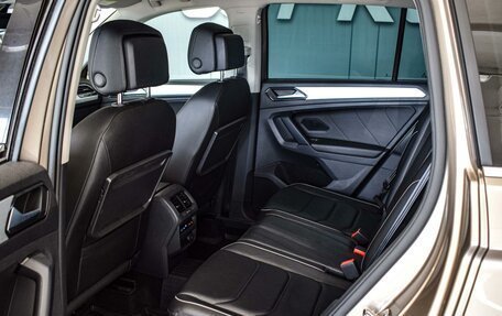 Volkswagen Tiguan II, 2018 год, 2 660 000 рублей, 11 фотография