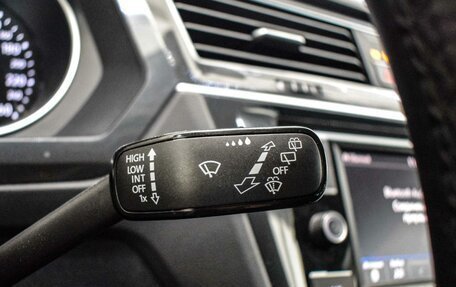Volkswagen Tiguan II, 2018 год, 2 660 000 рублей, 14 фотография