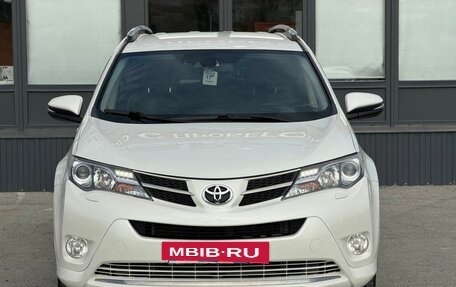 Toyota RAV4, 2013 год, 1 990 000 рублей, 3 фотография