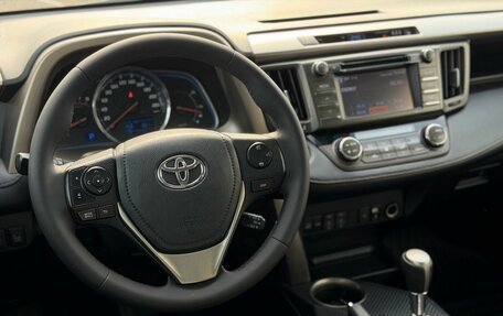 Toyota RAV4, 2013 год, 1 990 000 рублей, 14 фотография