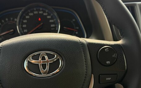 Toyota RAV4, 2013 год, 1 990 000 рублей, 15 фотография