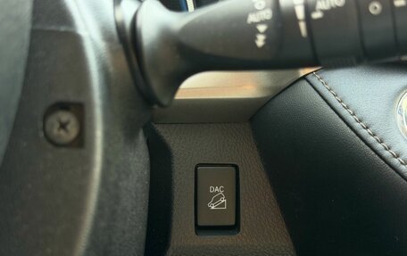 Toyota RAV4, 2013 год, 1 990 000 рублей, 23 фотография