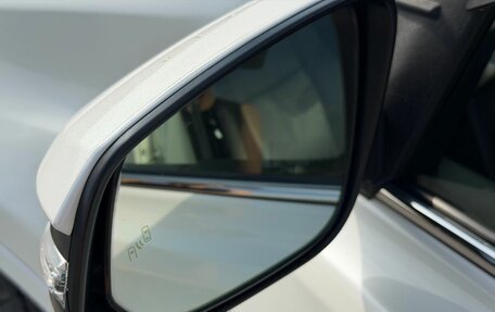 Toyota RAV4, 2013 год, 1 990 000 рублей, 27 фотография