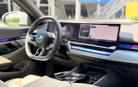 BMW 5 серия, 2025 год, 7 200 000 рублей, 18 фотография