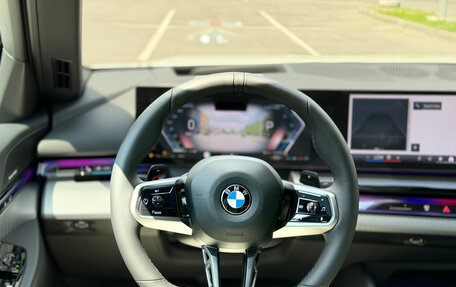 BMW 5 серия, 2025 год, 7 200 000 рублей, 23 фотография