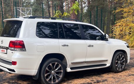 Toyota Land Cruiser 200, 2015 год, 5 000 000 рублей, 10 фотография