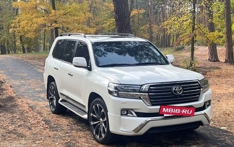 Toyota Land Cruiser 200, 2015 год, 5 000 000 рублей, 5 фотография