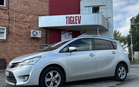 Toyota Verso I, 2013 год, 1 390 000 рублей, 4 фотография