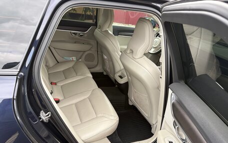 Volvo V90 Cross Country I рестайлинг, 2019 год, 2 990 000 рублей, 17 фотография