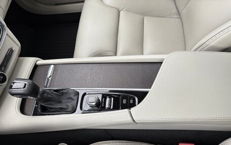 Volvo V90 Cross Country I рестайлинг, 2019 год, 2 990 000 рублей, 26 фотография