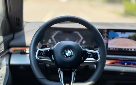 BMW 5 серия, 2025 год, 7 400 000 рублей, 24 фотография