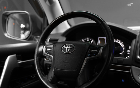 Toyota Land Cruiser 200, 2016 год, 5 500 000 рублей, 25 фотография