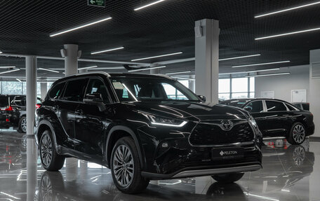 Toyota Highlander, 2026 год, 5 850 000 рублей, 2 фотография
