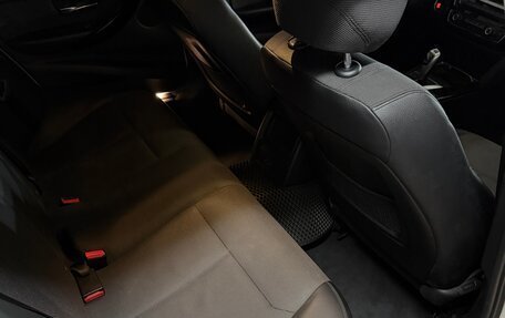 BMW 3 серия, 2017 год, 2 395 000 рублей, 14 фотография