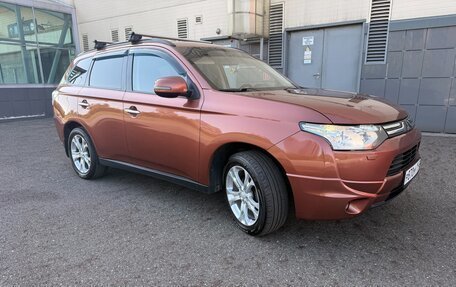 Mitsubishi Outlander III рестайлинг 3, 2012 год, 1 550 000 рублей, 4 фотография
