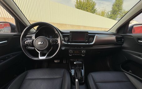 KIA Stonic, 2020 год, 2 000 000 рублей, 16 фотография
