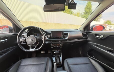 KIA Stonic, 2020 год, 2 000 000 рублей, 17 фотография