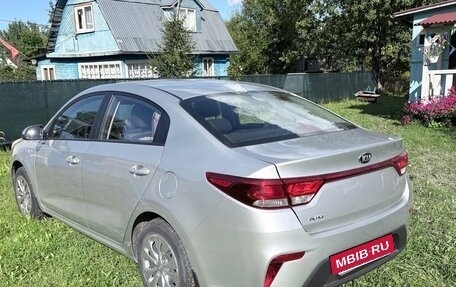 KIA Rio IV, 2017 год, 1 100 000 рублей, 3 фотография