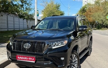 Toyota Land Cruiser Prado 150 рестайлинг 2, 2022 год, 10 000 000 рублей, 1 фотография
