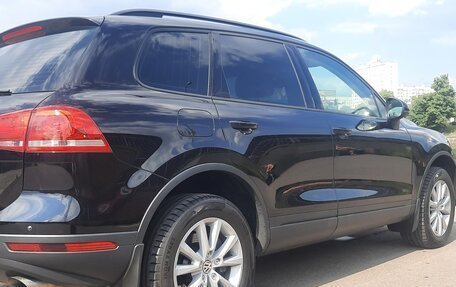 Volkswagen Touareg III, 2015 год, 2 600 000 рублей, 3 фотография