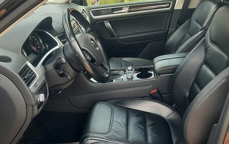 Volkswagen Touareg III, 2015 год, 2 600 000 рублей, 9 фотография