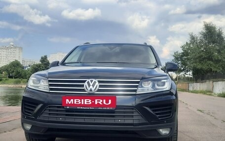 Volkswagen Touareg III, 2015 год, 2 600 000 рублей, 8 фотография