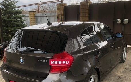 BMW 1 серия, 2006 год, 570 000 рублей, 3 фотография
