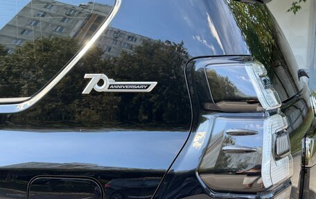 Toyota Land Cruiser Prado 150 рестайлинг 2, 2022 год, 10 000 000 рублей, 20 фотография
