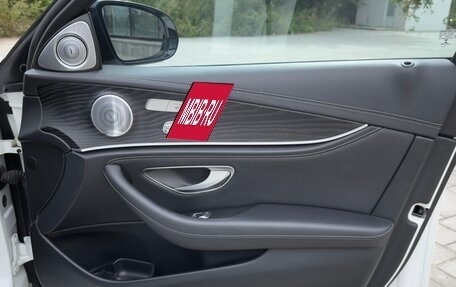 Mercedes-Benz E-Класс, 2020 год, 4 200 000 рублей, 19 фотография