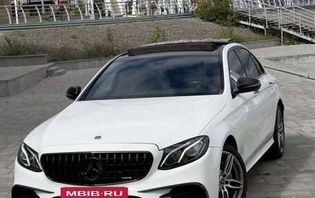 Mercedes-Benz E-Класс, 2020 год, 4 200 000 рублей, 11 фотография