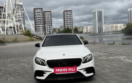 Mercedes-Benz E-Класс, 2020 год, 4 200 000 рублей, 22 фотография