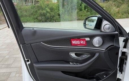 Mercedes-Benz E-Класс, 2020 год, 4 200 000 рублей, 21 фотография