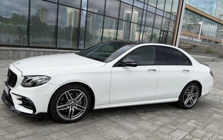 Mercedes-Benz E-Класс, 2020 год, 4 200 000 рублей, 24 фотография