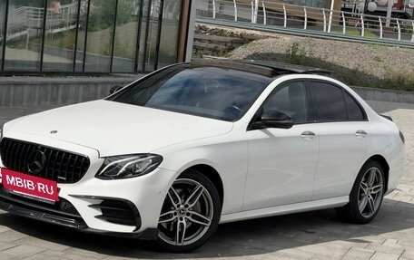 Mercedes-Benz E-Класс, 2020 год, 4 200 000 рублей, 28 фотография
