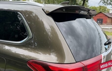 Mitsubishi Outlander III рестайлинг 3, 2019 год, 3 200 000 рублей, 16 фотография