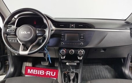 KIA Rio IV, 2021 год, 1 765 000 рублей, 10 фотография