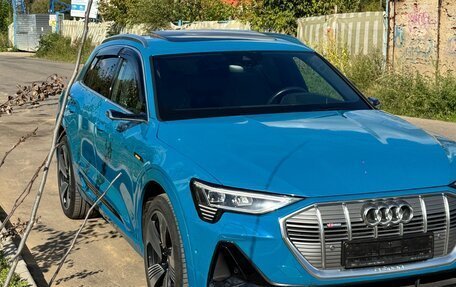 Audi e-tron I, 2020 год, 4 790 000 рублей, 2 фотография