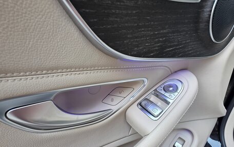 Mercedes-Benz C-Класс, 2019 год, 3 400 000 рублей, 17 фотография