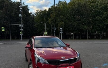 KIA Rio IV, 2020 год, 1 570 000 рублей, 1 фотография