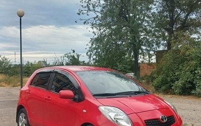 Toyota Yaris III рестайлинг, 2008 год, 730 000 рублей, 1 фотография
