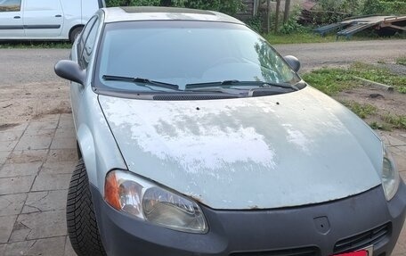 Dodge Stratus II, 2002 год, 300 000 рублей, 1 фотография