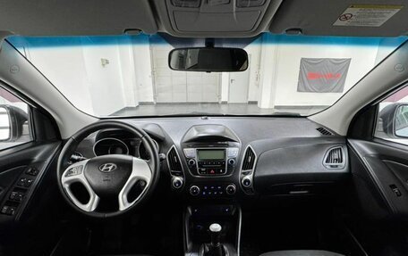 Hyundai ix35 I рестайлинг, 2010 год, 1 040 000 рублей, 11 фотография