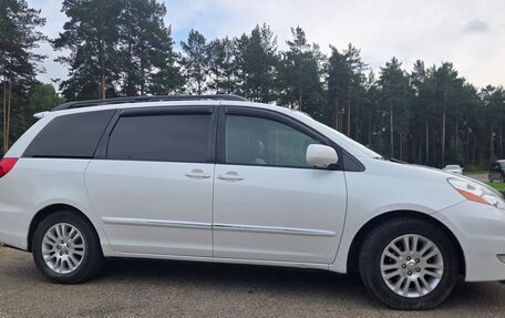 Toyota Sienna II рестайлинг, 2007 год, 1 900 000 рублей, 4 фотография
